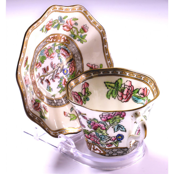 Cup & Saucer Stands